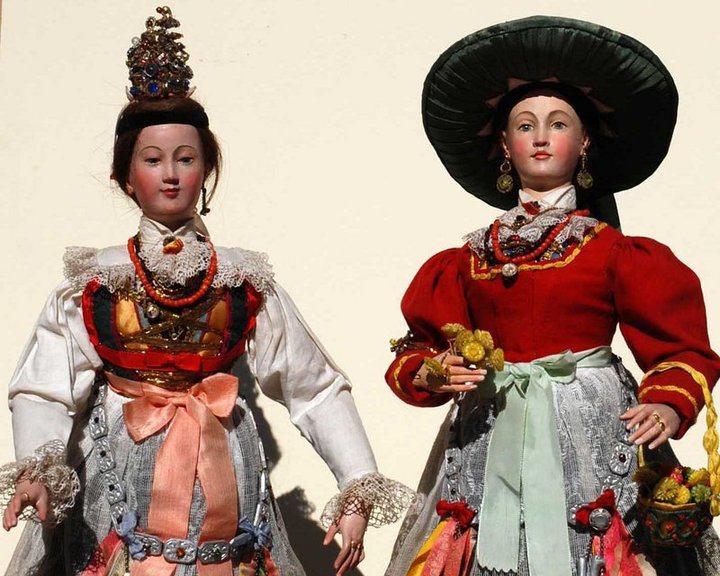 Grödner Trachtenkleidung Grödner Trachtenkleidung