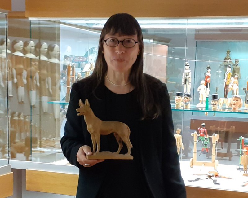 La scritëura Rut Bernardi tl Museum Gherdëina La scritëura Rut Bernardi tl Museum Gherdëina