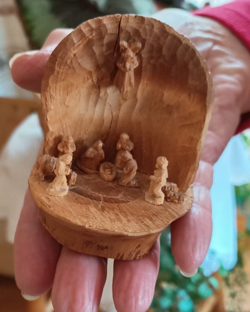 Cripl n miniatura de Lena da Runcaudië y si uem Zenz di Coi Cripl n miniatura de Lena da Runcaudië y si uem Zenz di Coi